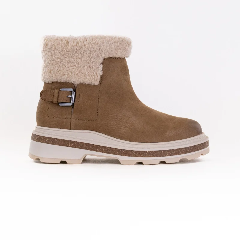 Clarks Hencroft Madi Waterproof (Women's) - Dark Sand Warmlined