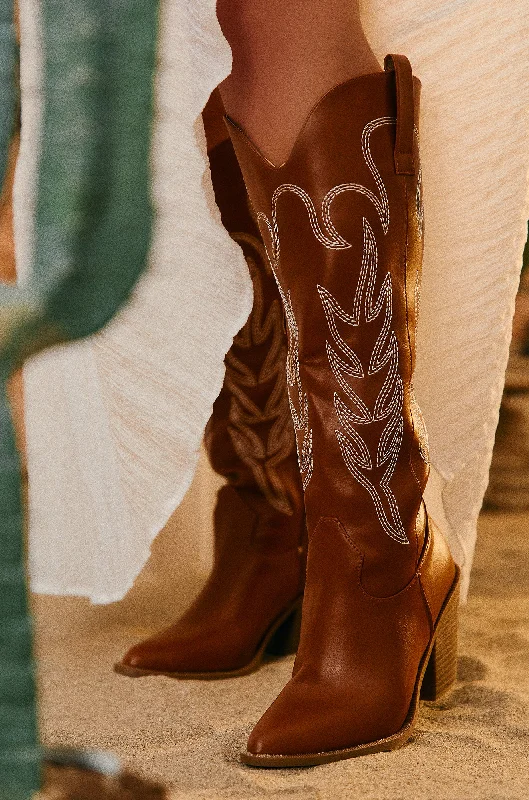 Exclusive Performance Cowgirl Boots - Tan