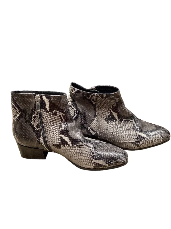 Boots Ankle Heels By Aquatalia In Animal Print, Size: 9.5