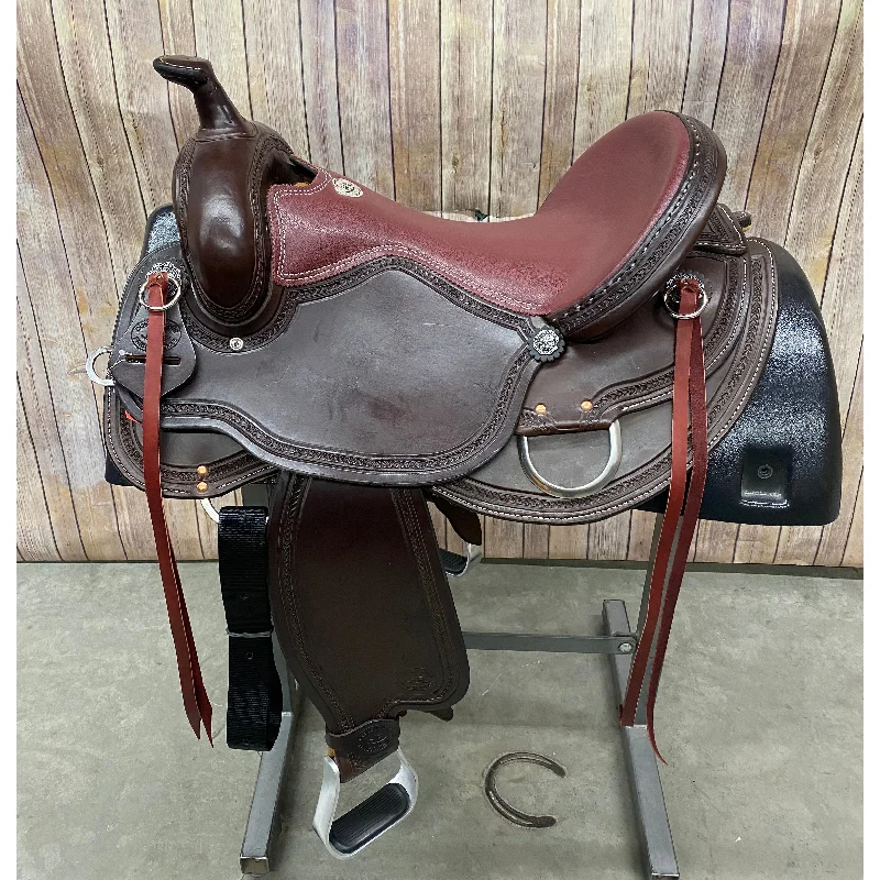 HR Saddlery Flex Trail Saddle